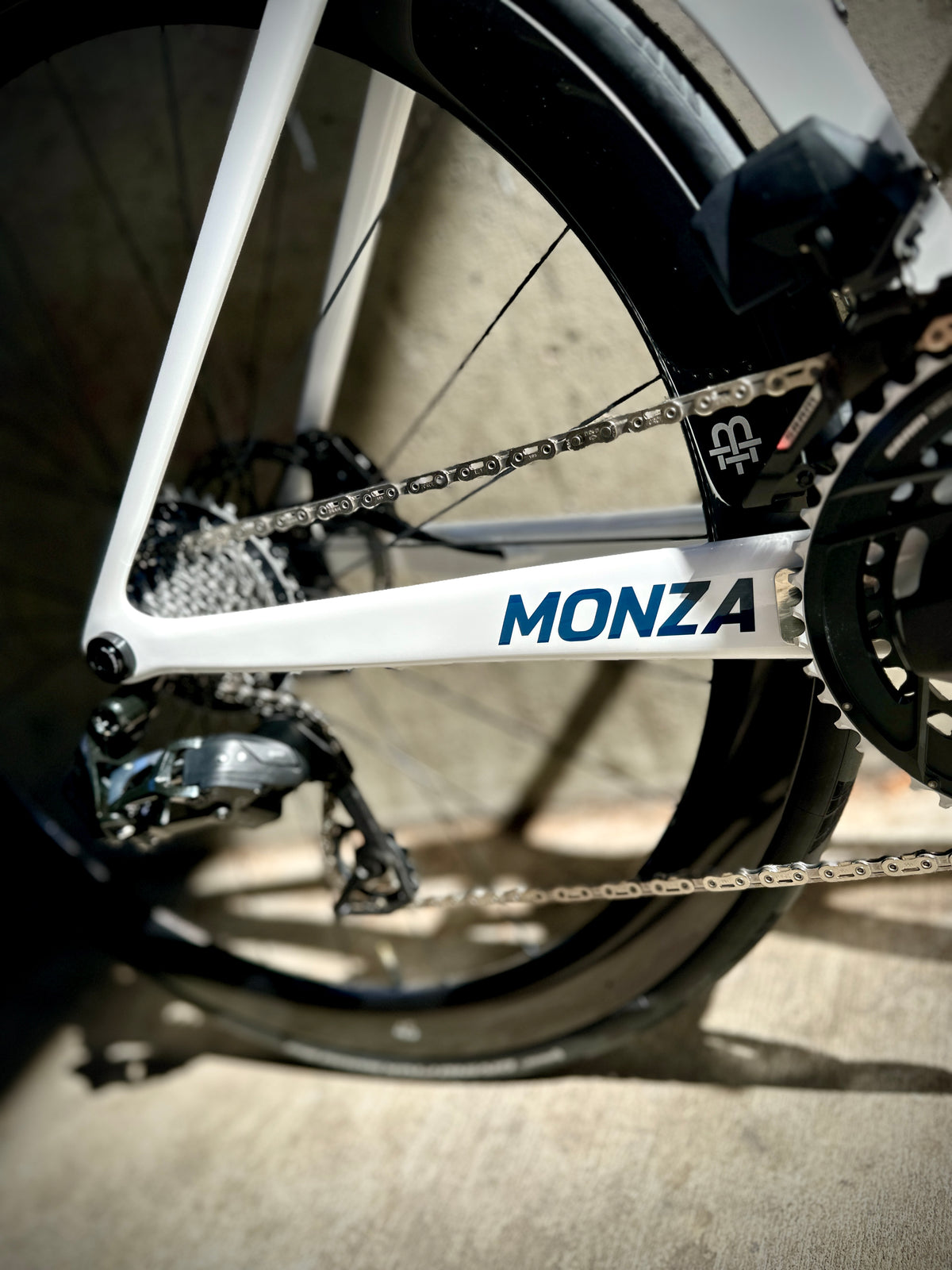 Factor Monza detail