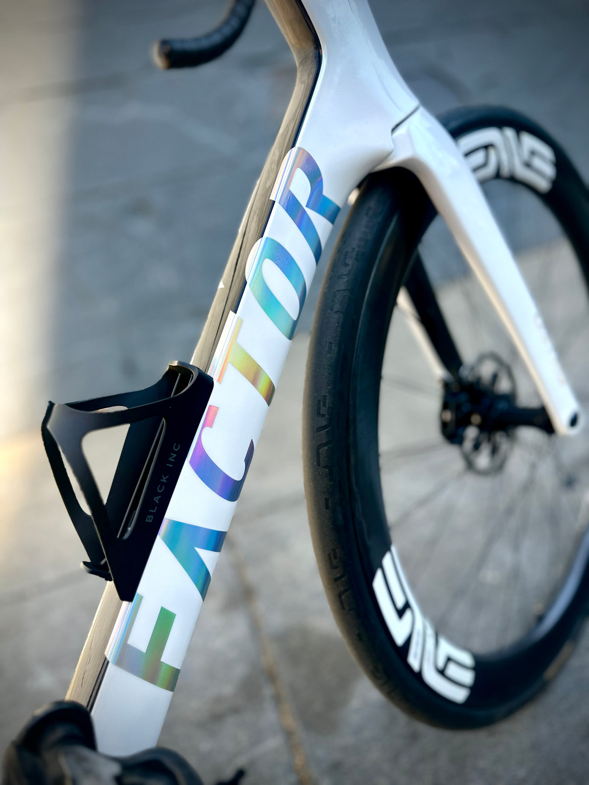 Factor Ostro VAM — White Chrome