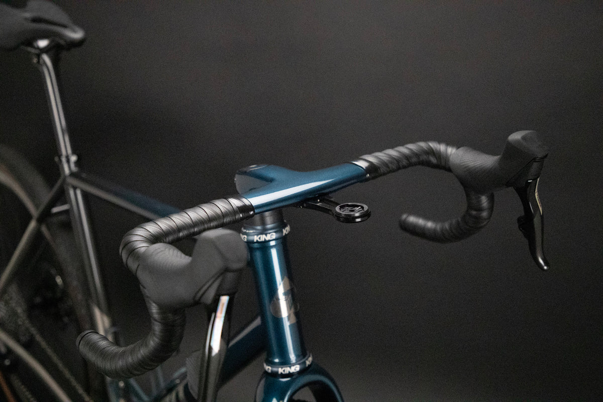 Ritte SaTir — Navy and Grey Fade