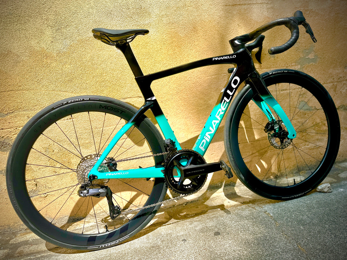 Pinarello F7 in turquoise, built at In Velo Veritas in Old Sacramento