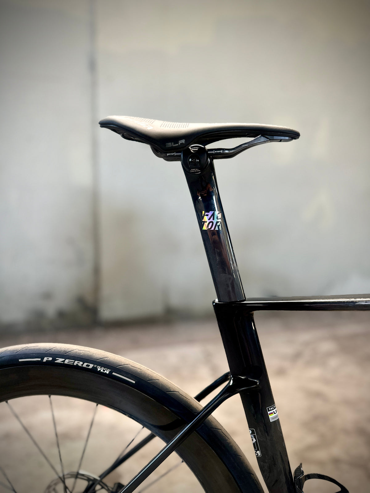 Factor Ostro VAM — Black Chrome