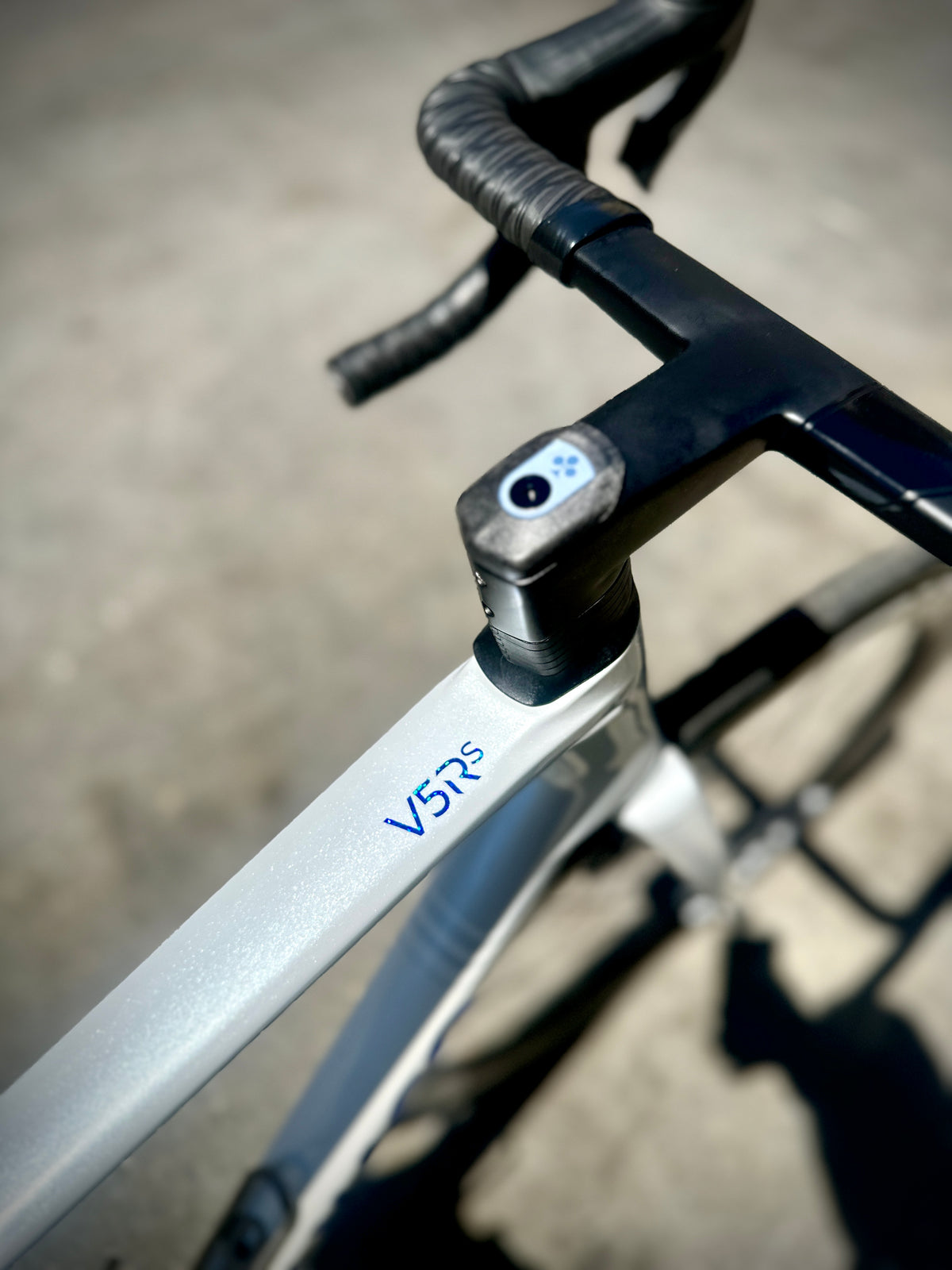 Colnago V5Rs in white, built at In Velo Veritas in Old Sacramento