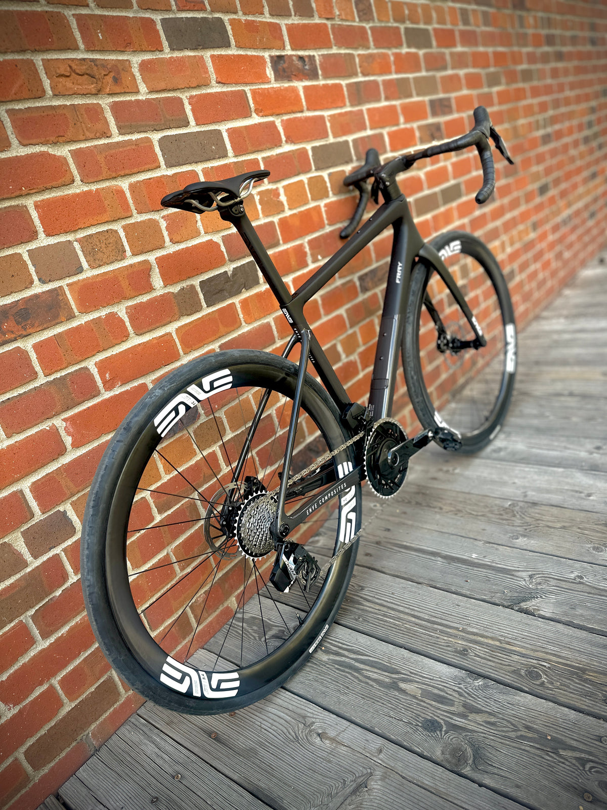 Enve Fray in black, built at In Velo Veritas in Old Sacramento
