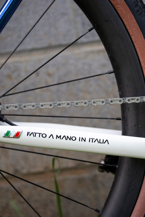 Battaglin Matera in white with blue cromovelato, built at In Velo Veritas in Old Sacramento