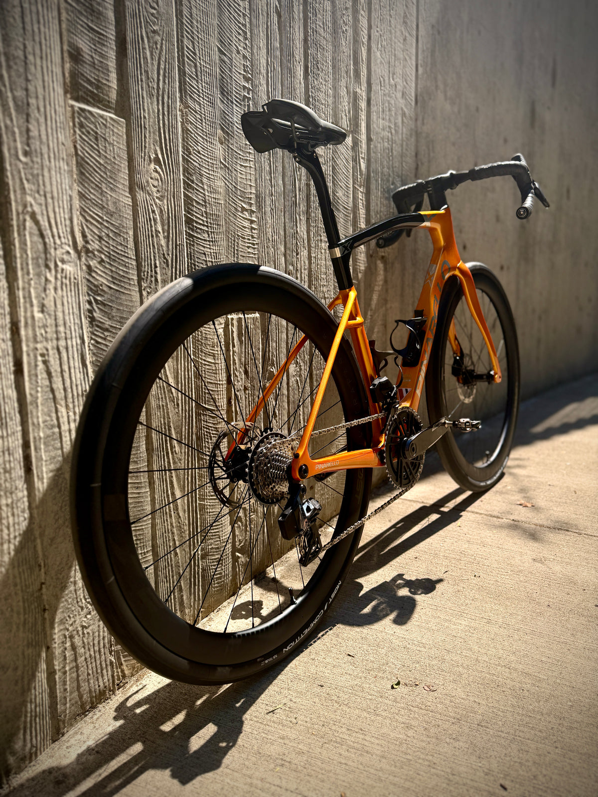 Pinarello X7 in gold, built at In Velo Veritas in Old Sacramento