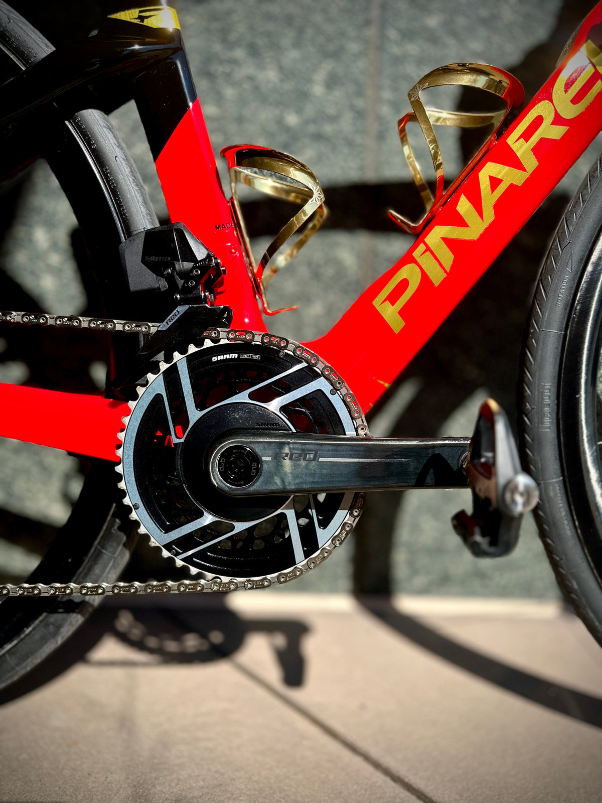 Pinarello Dogma F — Red