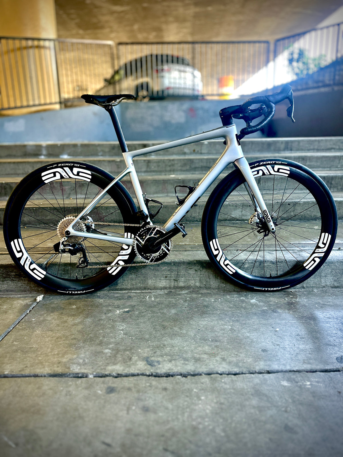 Enve Fray in silver, built at In Velo Veritas in Old Sacramento