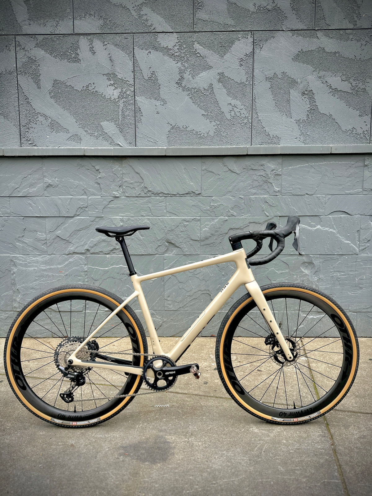 Enve MOG — Sand