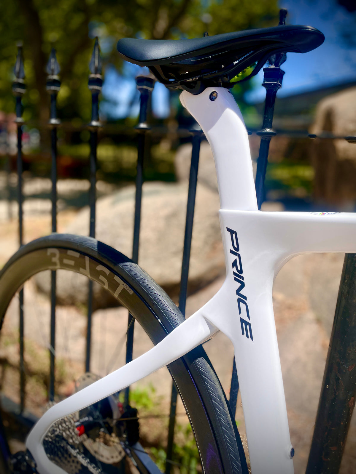 Pinarello Prince — White
