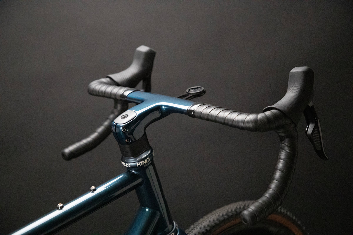 Ritte SaTir in a navy and grey fade, built at In Velo Veritas in Old Sacramento