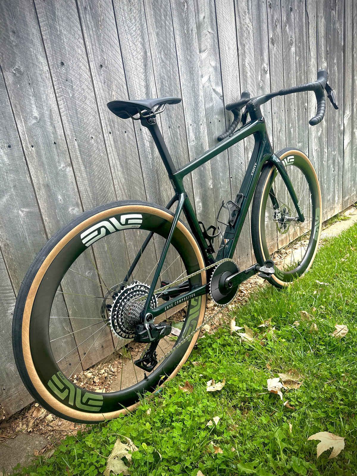 Enve Fray in British Racing Green, built at In Velo Veritas in Old Sacramento