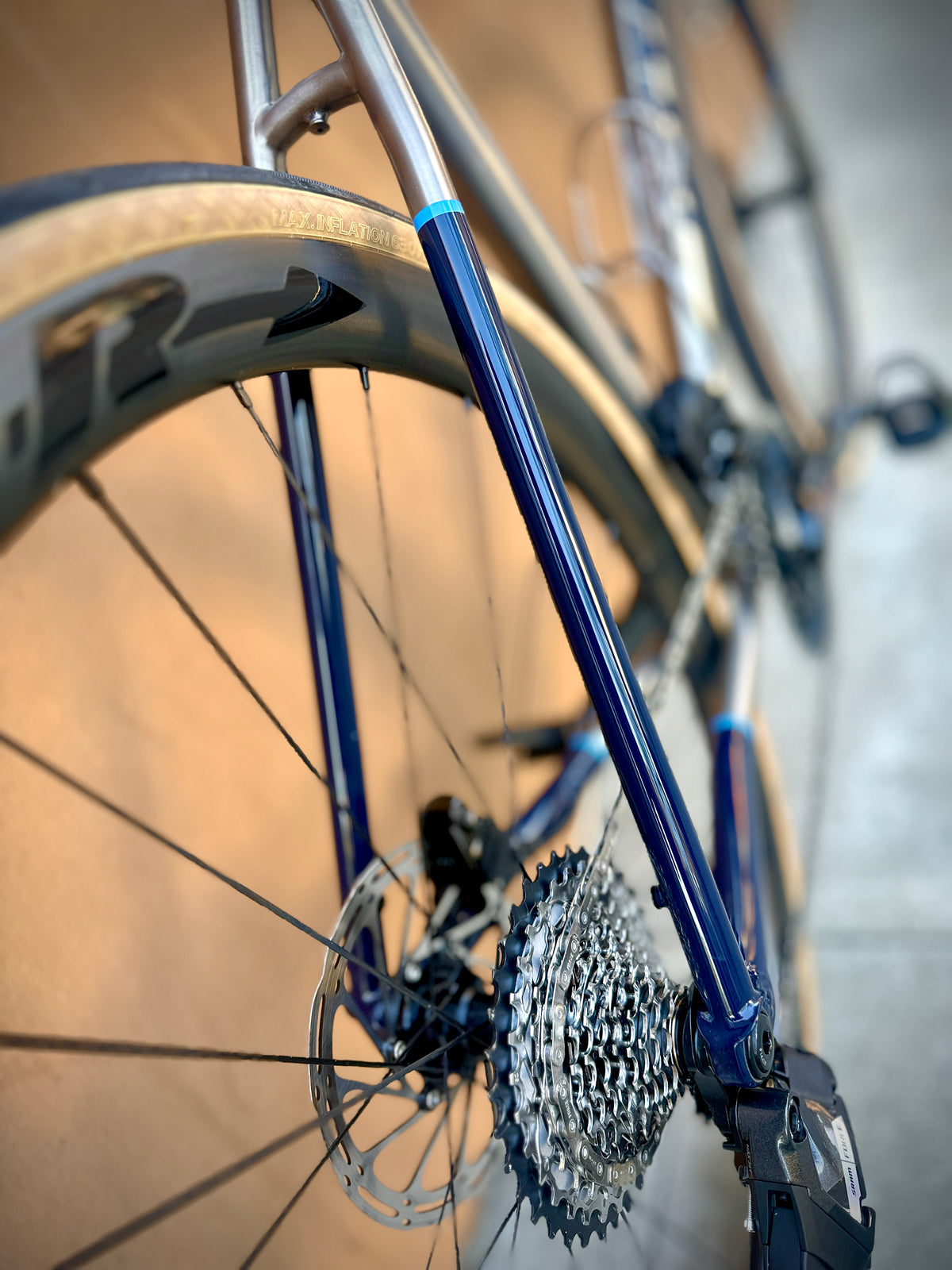 Ritte Snob AR in navy, built at In Velo Veritas in Old Sacramento